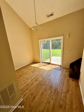 $1,400 | 1127 Brownlea Drive, Unit A, Greenville, NC 27858