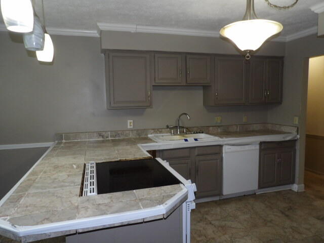 243 Devon Road Battle Creek, MI 49015 - Photo 4 of 31