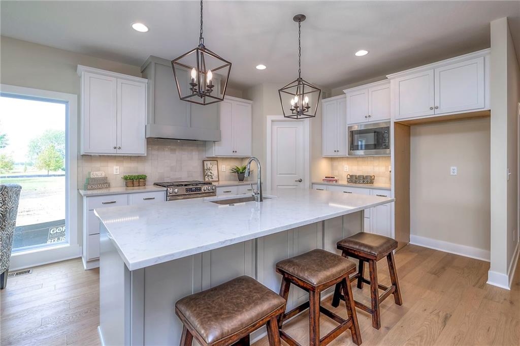 9860 Greeley Street Lenexa, KS 66227 - Photo 19 of 41