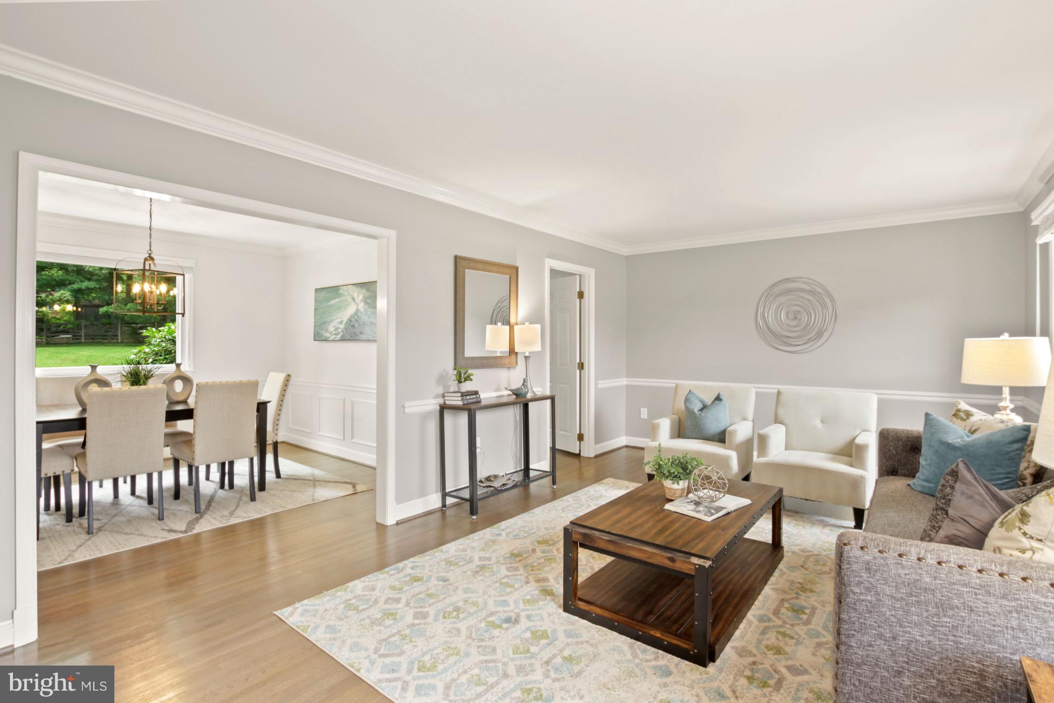 20 Southview Court Silver Spring, MD 20905 - Photo 5 of 41 Family room