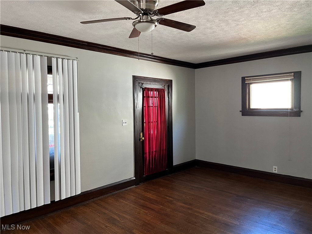3657 Ludgate Road Cleveland, OH 44120 - Photo 6 of 9