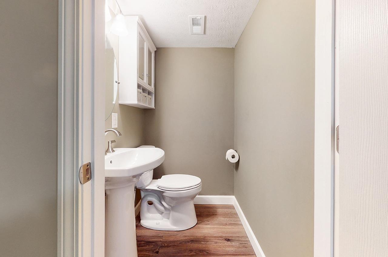 2154 8 Mile Road Cincinnati, OH 45244 - Photo 32 of 39 Gallery Image 32