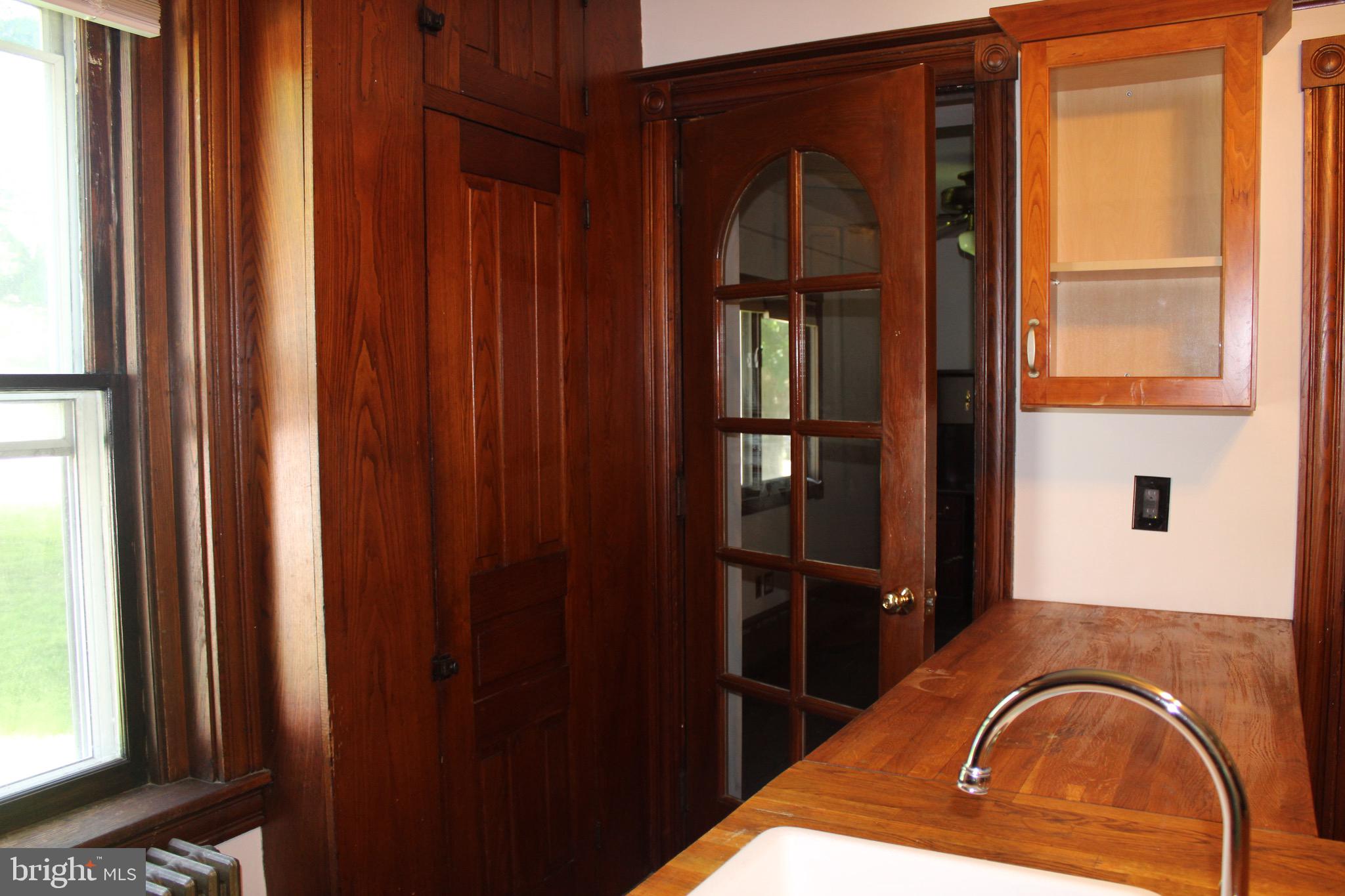 543 Ridge Avenue Atglen, PA 19310 - Photo 7 of 32 door to office