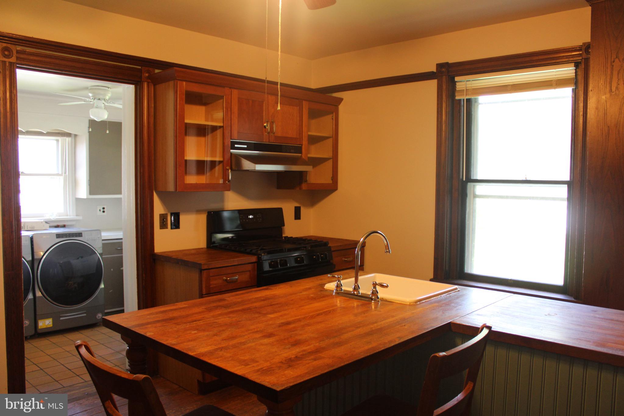 543 Ridge Avenue Atglen, PA 19310 - Photo 8 of 32 kitchen