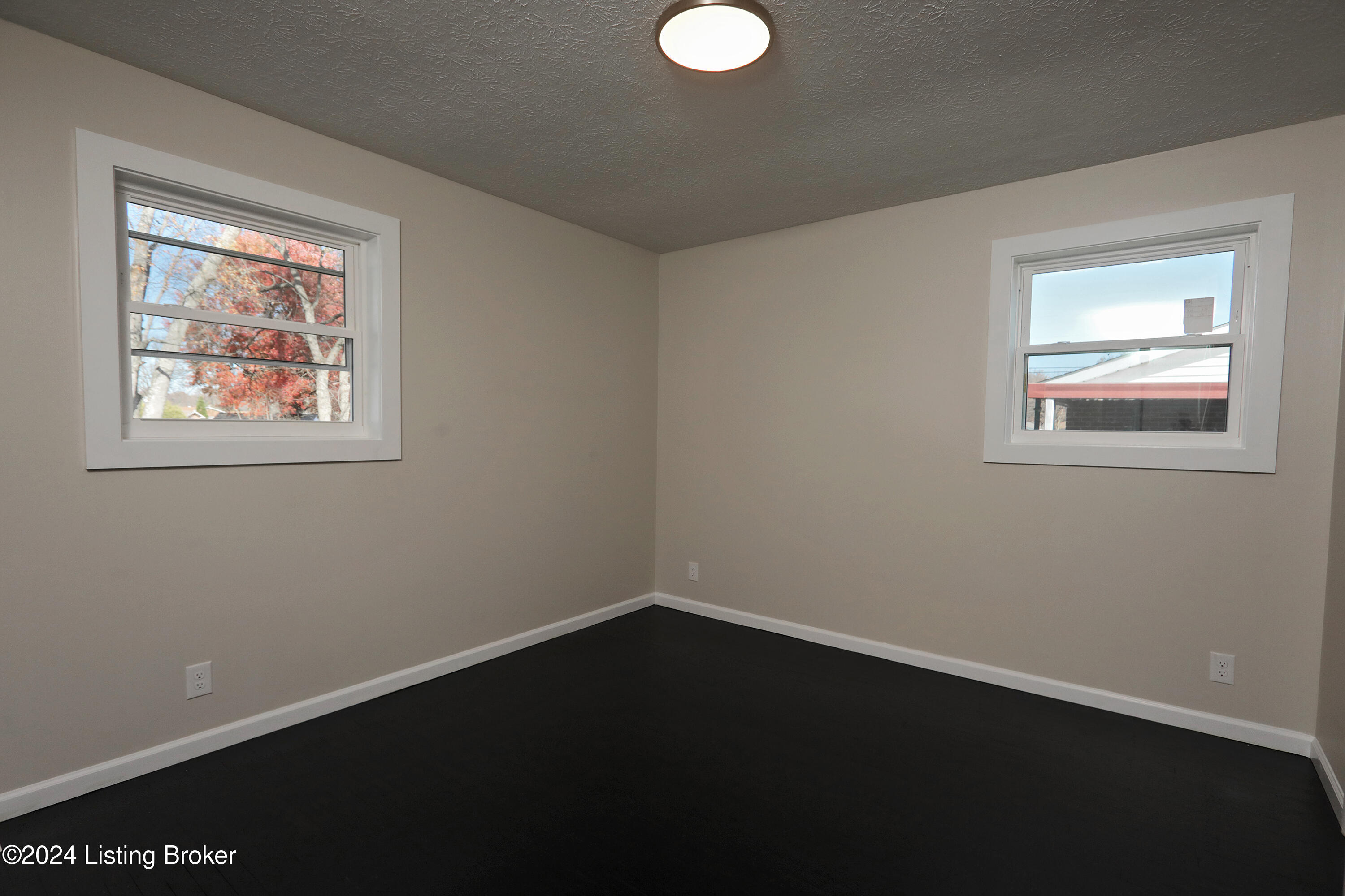 3509 Tarragon Road Louisville, KY 40219 - Photo 21 of 44 3509_Tarragon_029