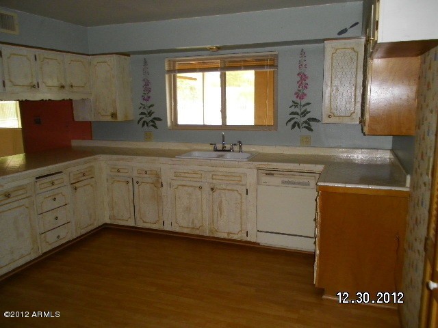 415 South Prospectors Road Apache Junction, AZ 85119 - Photo 8 of 13 SANY0163