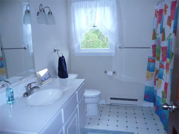 134 Heywood Road Sterling, MA 01564 - Photo 20 of 24 Gallery Image 20