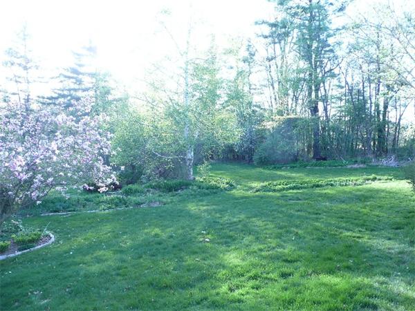 134 Heywood Road Sterling, MA 01564 - Photo 5 of 24 Gallery Image 5