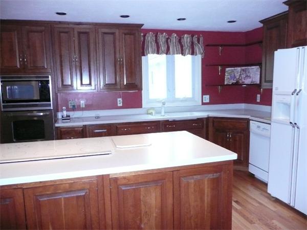 134 Heywood Road Sterling, MA 01564 - Photo 7 of 24 Gallery Image 7
