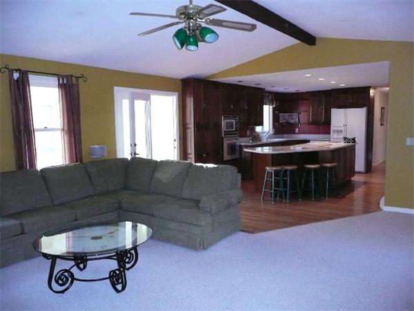 134 Heywood Road Sterling, MA 01564 - Photo 9 of 24 Gallery Image 9