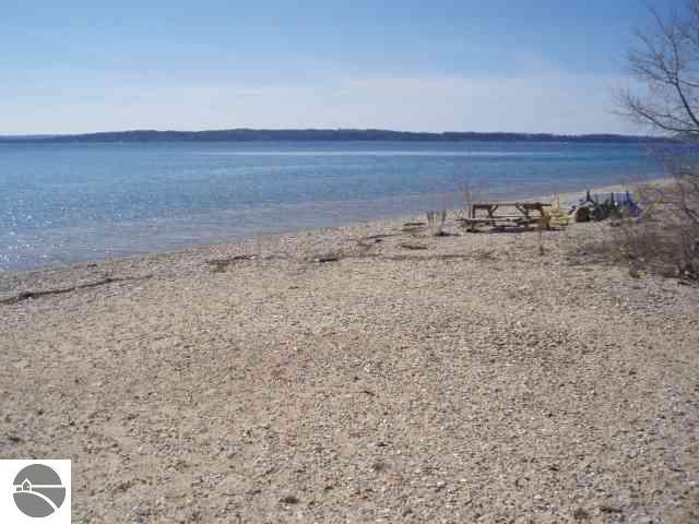 6735 Deepwater Point Road Williamsburg, MI 49690 - Photo 8 of 22 1725341-7.JPG