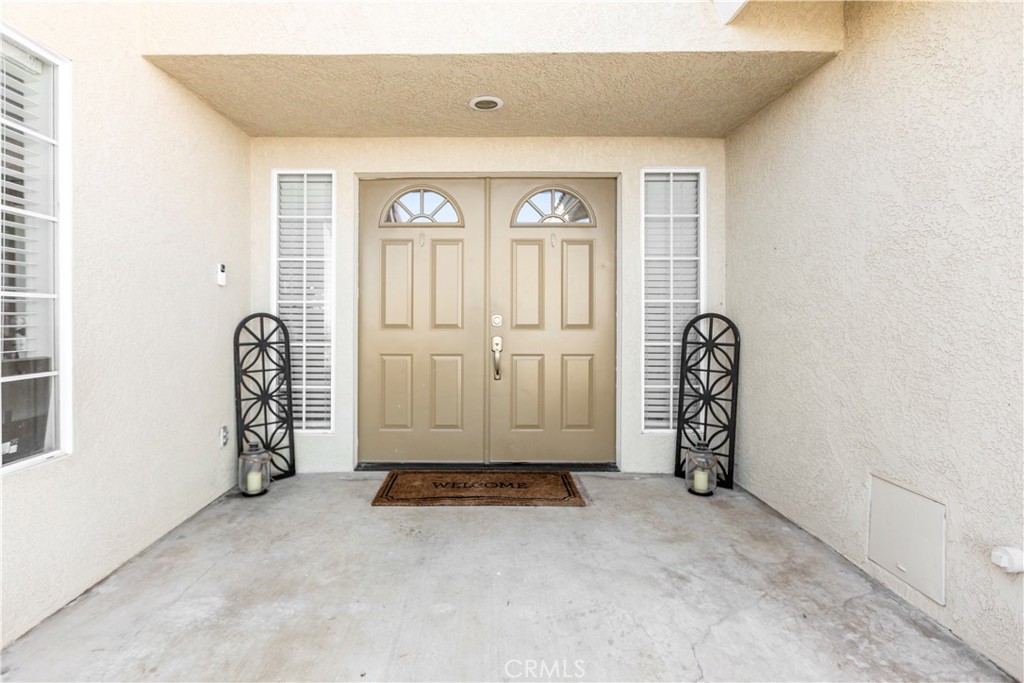 1825 Smoke Tree Road Pinon Hills, CA 92372 - Photo 4 of 58