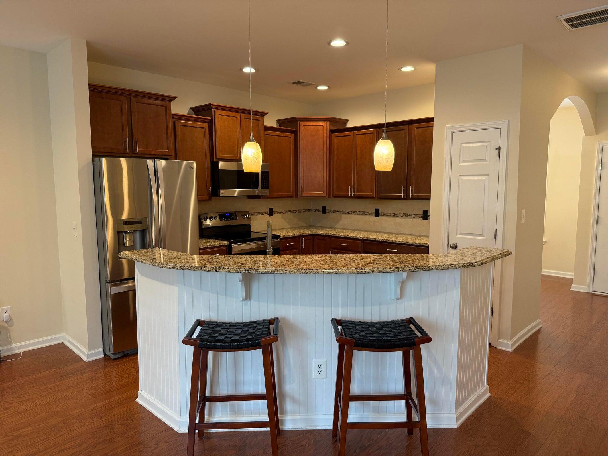 3089 Park W Boulevard Mount Pleasant, SC 29466 - Photo 11 of 54 20250909183026794851000000-o