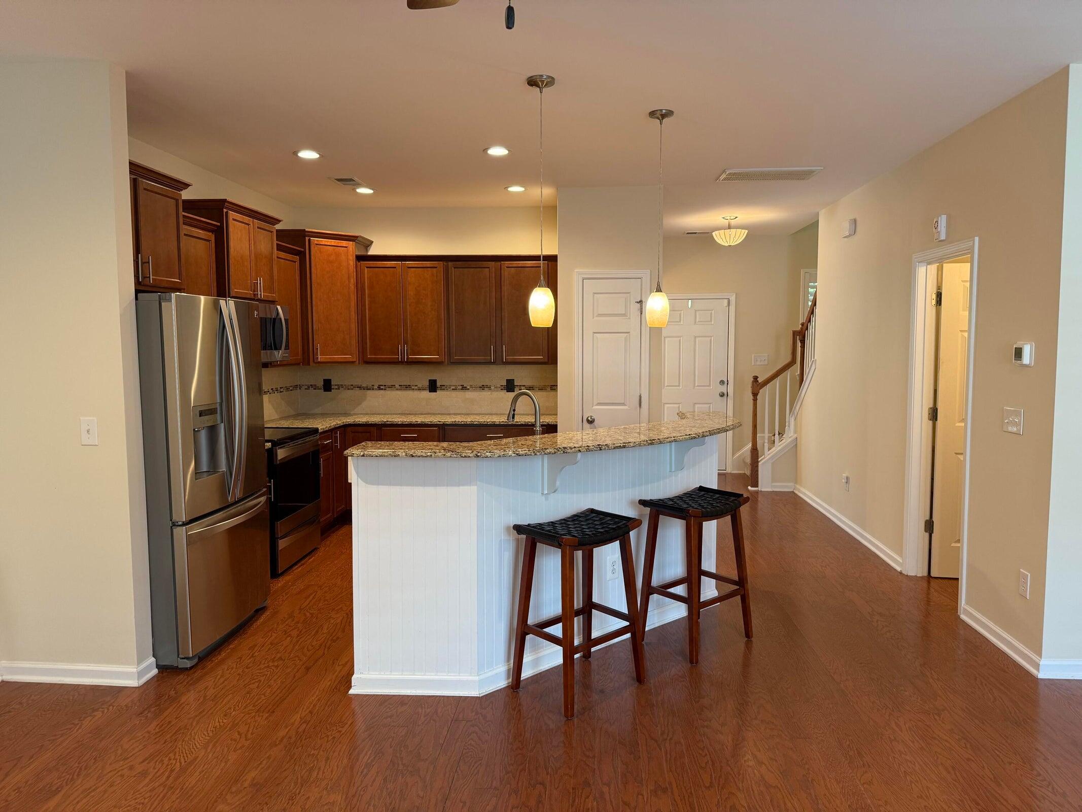 3089 Park W Boulevard Mount Pleasant, SC 29466 - Photo 13 of 54 20250909183045550509000000-o