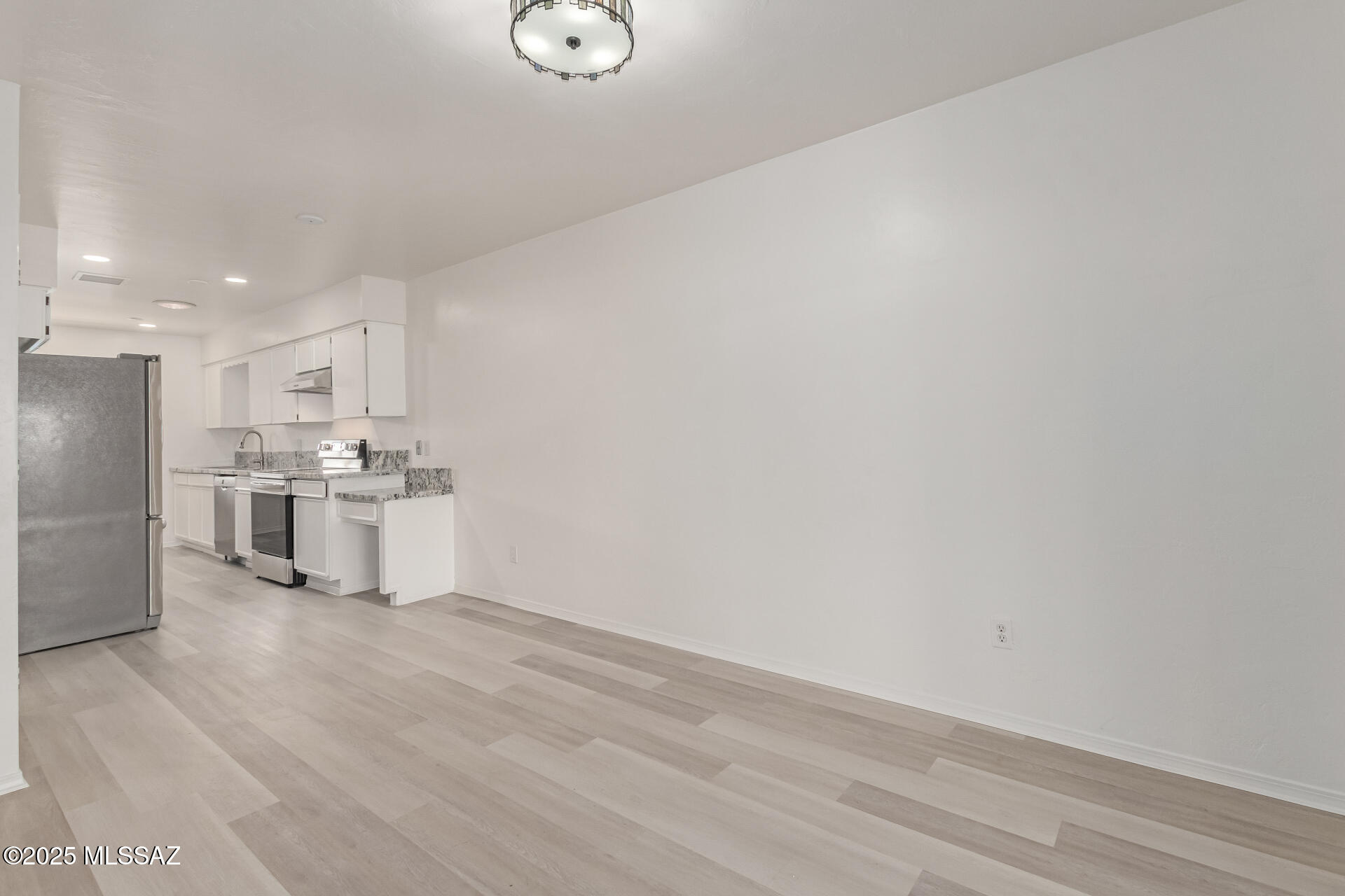 6100 North Oracle Road, Unit 12 Tucson, AZ 85704 - Photo 16 of 46 Gallery Image 16