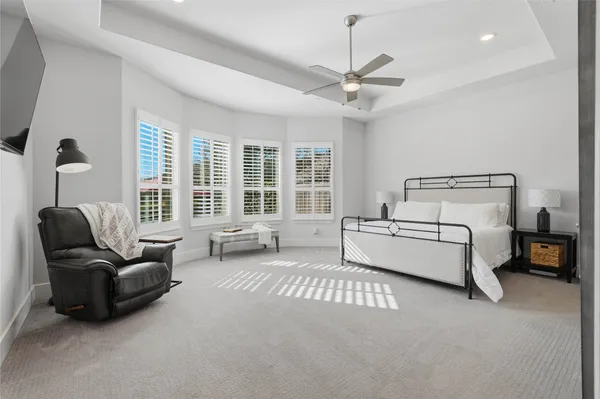 $1,075,000 | 73 Madrone Terrace Place, The Woodlands, TX 77375