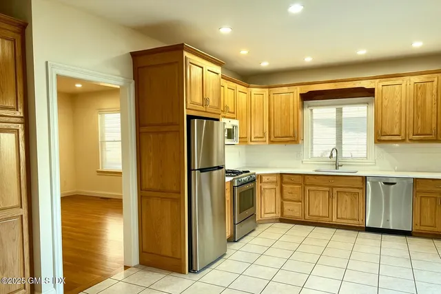 $5,500 | 6 Rippowam Road, Unit A, Cos Cob, CT 06807