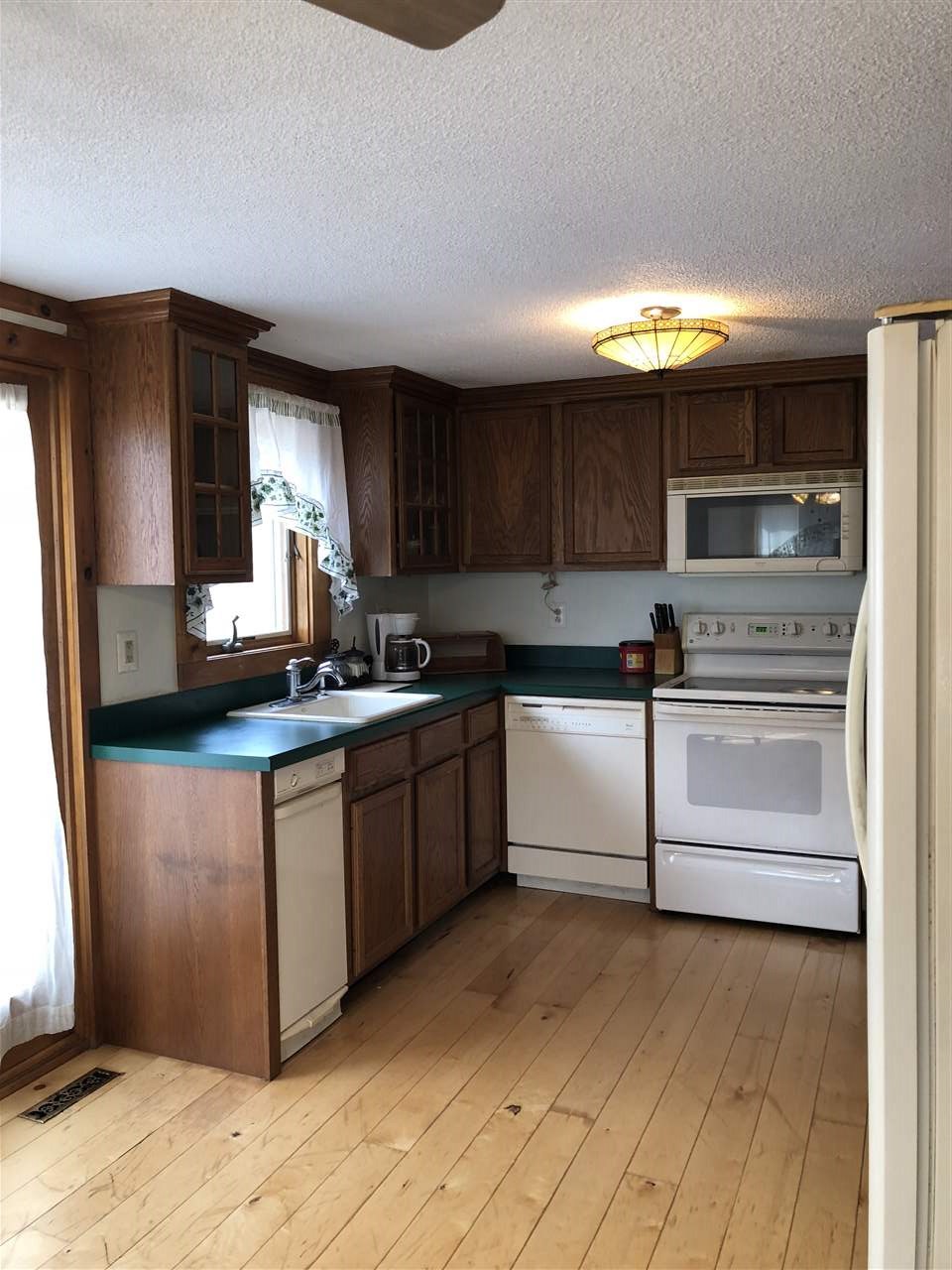 122 Stowell Road New Ipswich, NH 03071 - Photo 8 of 32