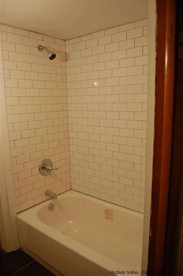 12 Cafaldo Drive Saugerties, NY 12477 - Photo 16 of 17 a bathroom with a bathtub
