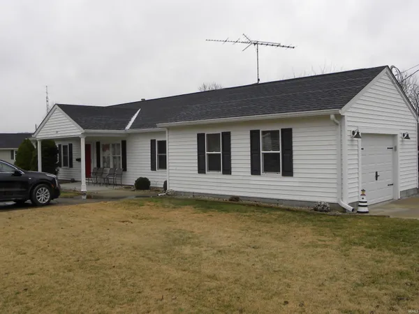 $265,000 | 680 East North Street, Spencer, IN 47460