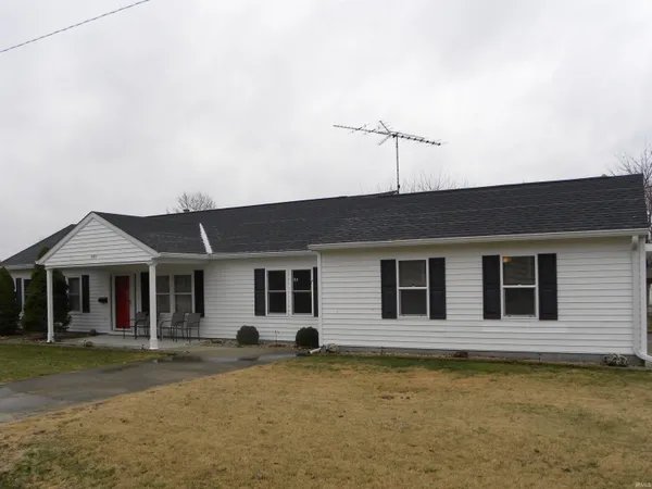 $265,000 | 680 East North Street, Spencer, IN 47460