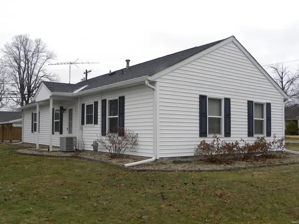 $265,000 | 680 East North Street, Spencer, IN 47460
