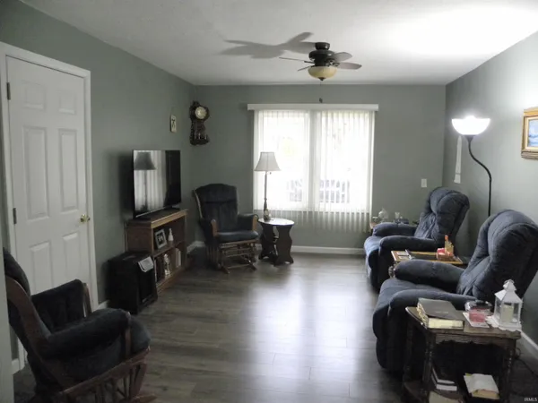 $265,000 | 680 East North Street, Spencer, IN 47460