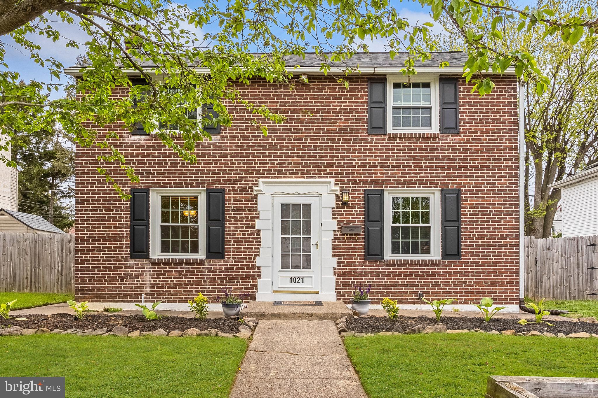 1021 Lamb Road Secane, PA 19018 - Photo 1 of 23