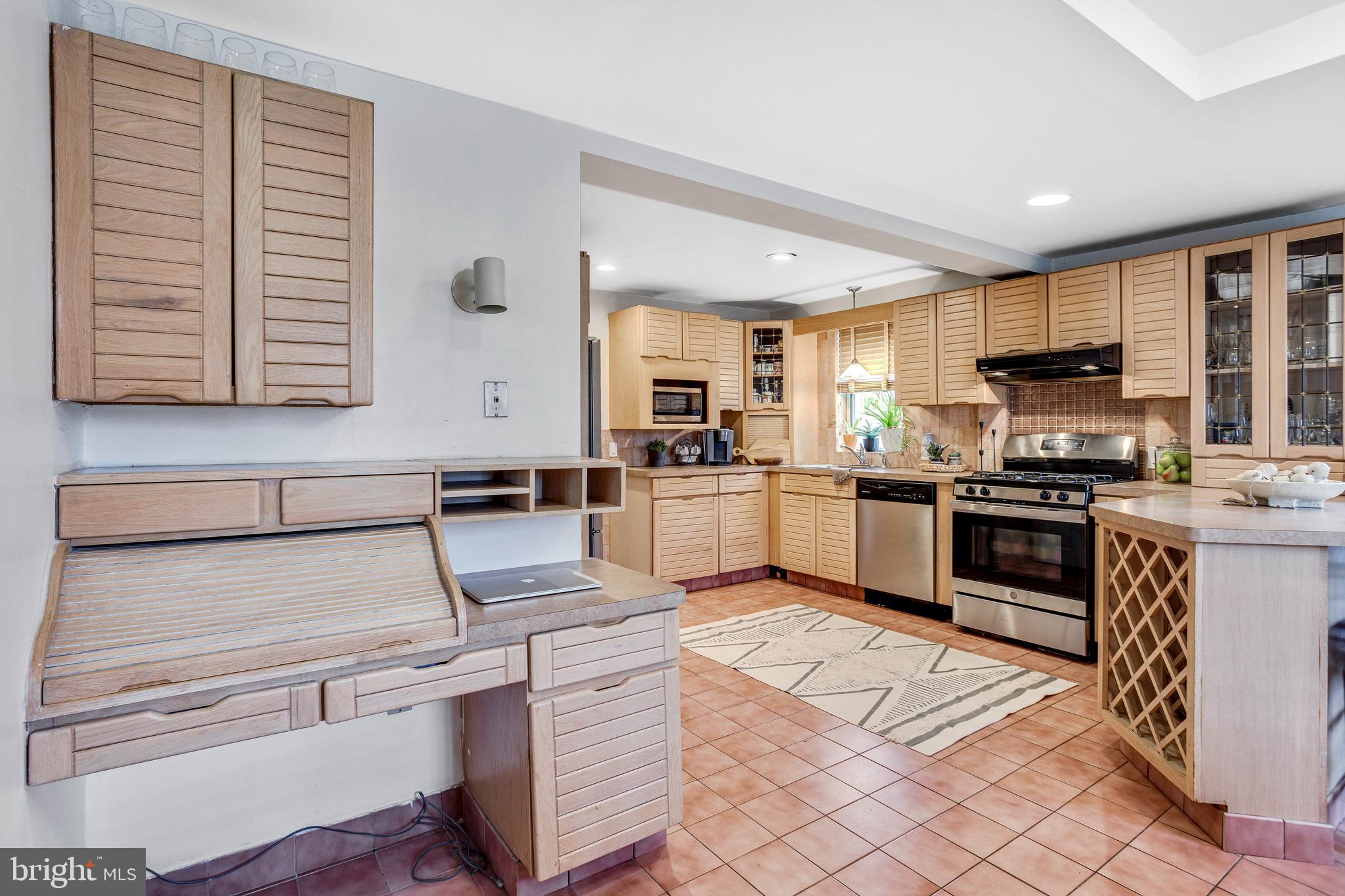 1021 Lamb Road Secane, PA 19018 - Photo 10 of 23