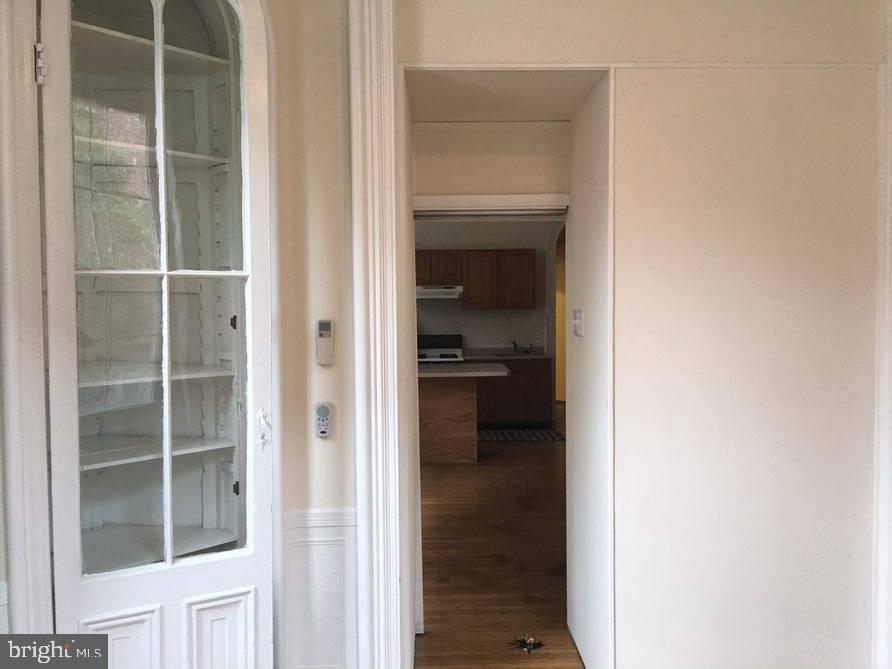 2027 Walnut Street, Unit 1R Philadelphia, PA 19103 - Photo 1 of 9