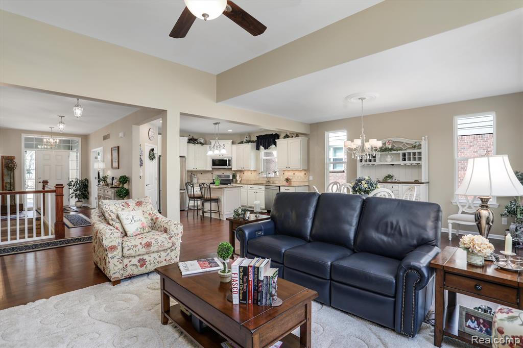 4617 Oakhurst Ridge Road Clarkston, MI 48348 - Photo 12 of 39