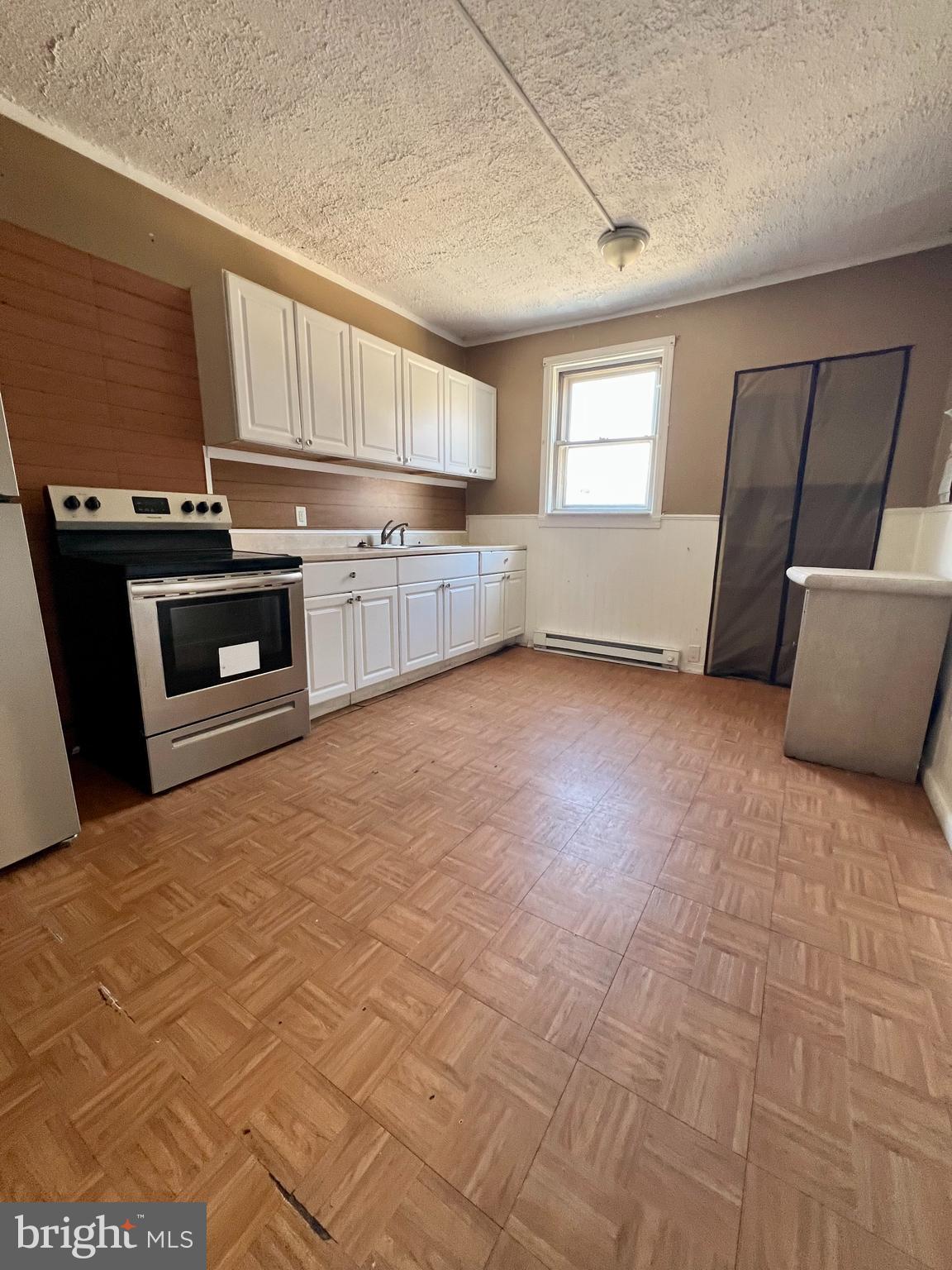 4584 G Street Philadelphia, PA 19120 - Photo 8 of 21