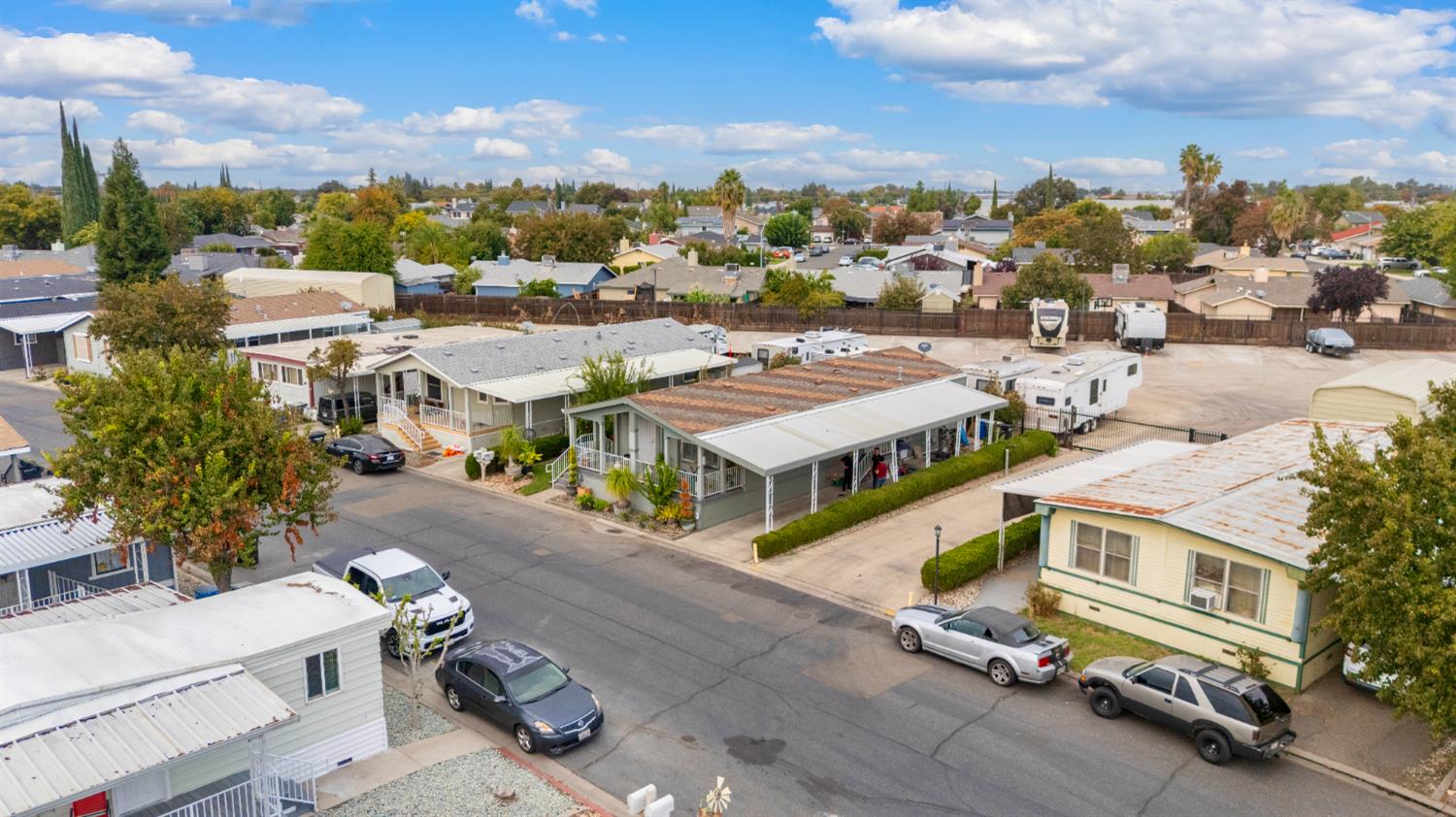 2841 Fowler Road, Unit 33 Ceres, CA 95307 - Photo 24 of 29 a city view with houses