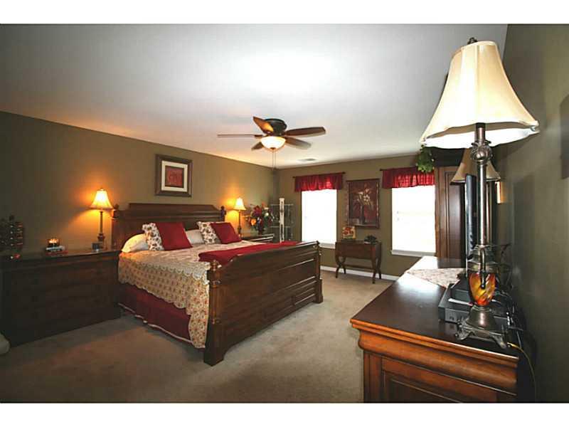 118 Walnut Drive McKees Rocks, PA 15136 - Photo 10 of 18 Master Bedroom.