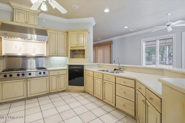 $575,000 | 7 Lafayette Circle, Clinton, MS 39056