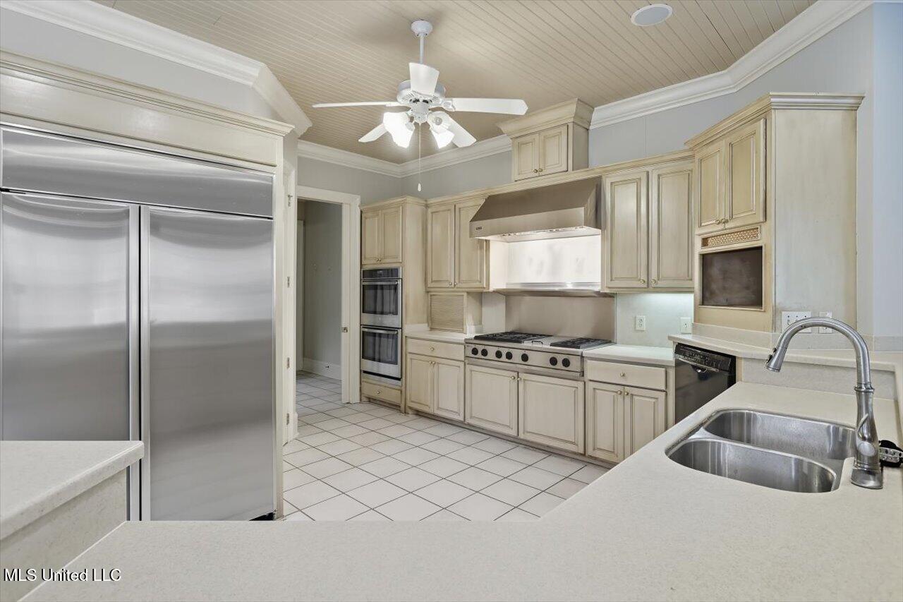 7 Lafayette Circle Clinton, MS 39056 - Photo 12 of 57 15-7 Lafayette Cir _ Home Tours MS