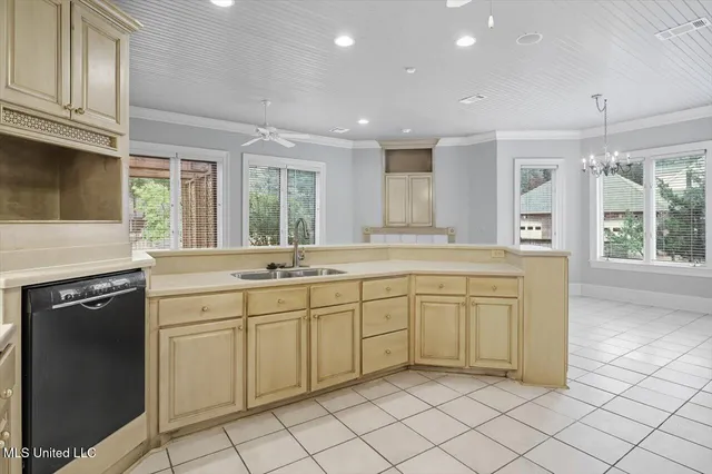 $575,000 | 7 Lafayette Circle, Clinton, MS 39056