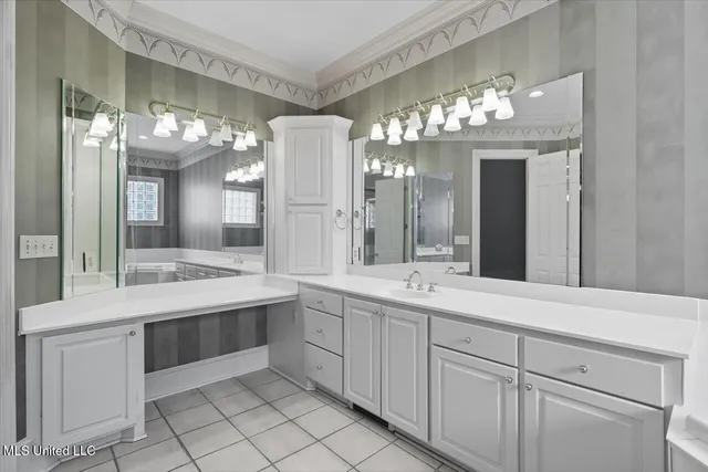 $575,000 | 7 Lafayette Circle, Clinton, MS 39056