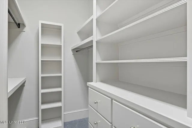 $575,000 | 7 Lafayette Circle, Clinton, MS 39056