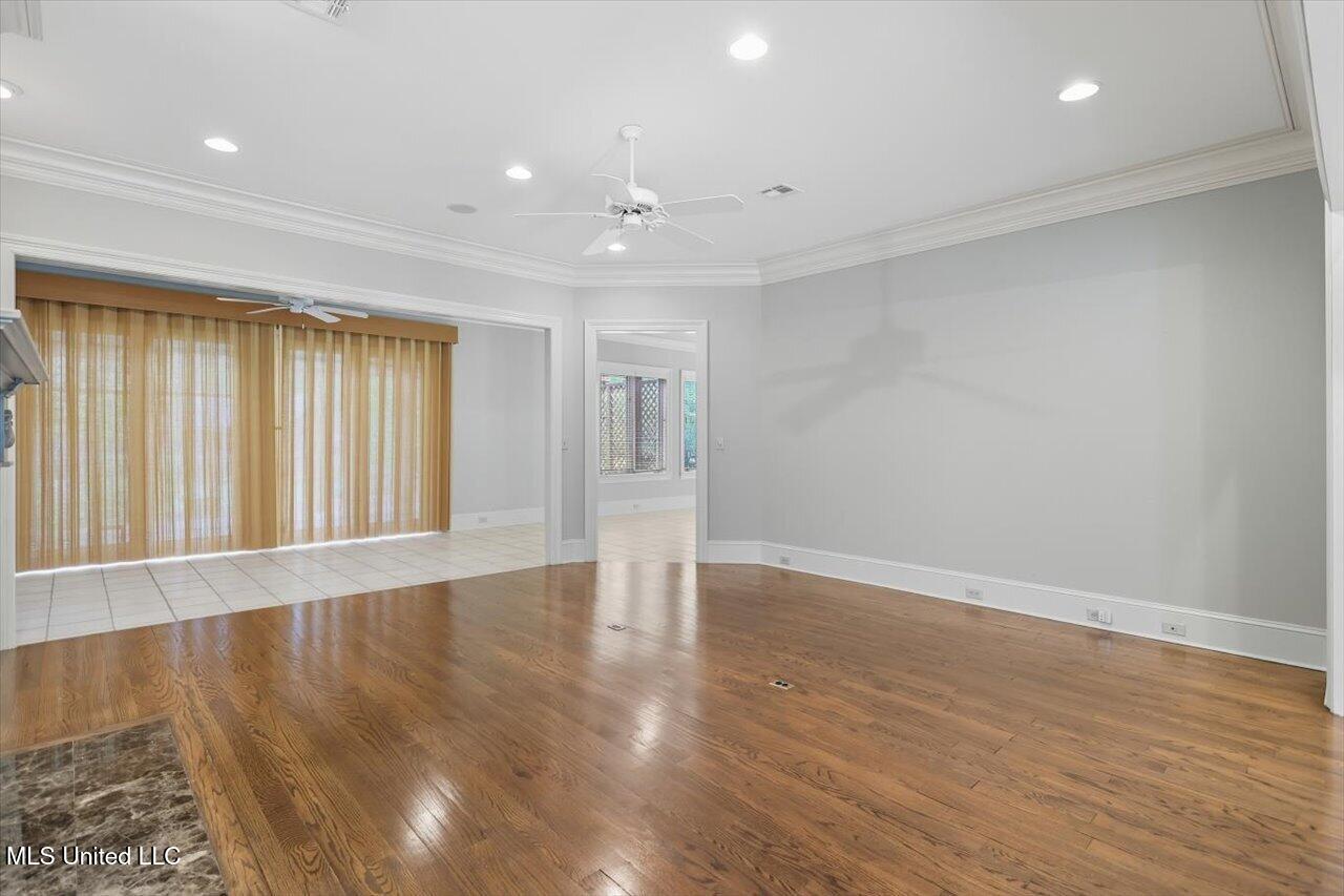 7 Lafayette Circle Clinton, MS 39056 - Photo 4 of 57 07-7 Lafayette Cir _ Home Tours MS