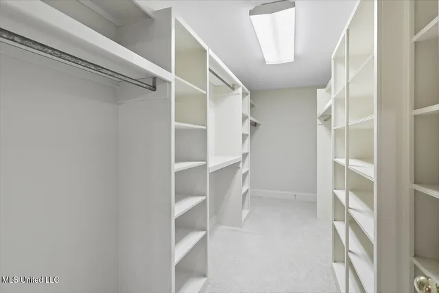 $575,000 | 7 Lafayette Circle, Clinton, MS 39056