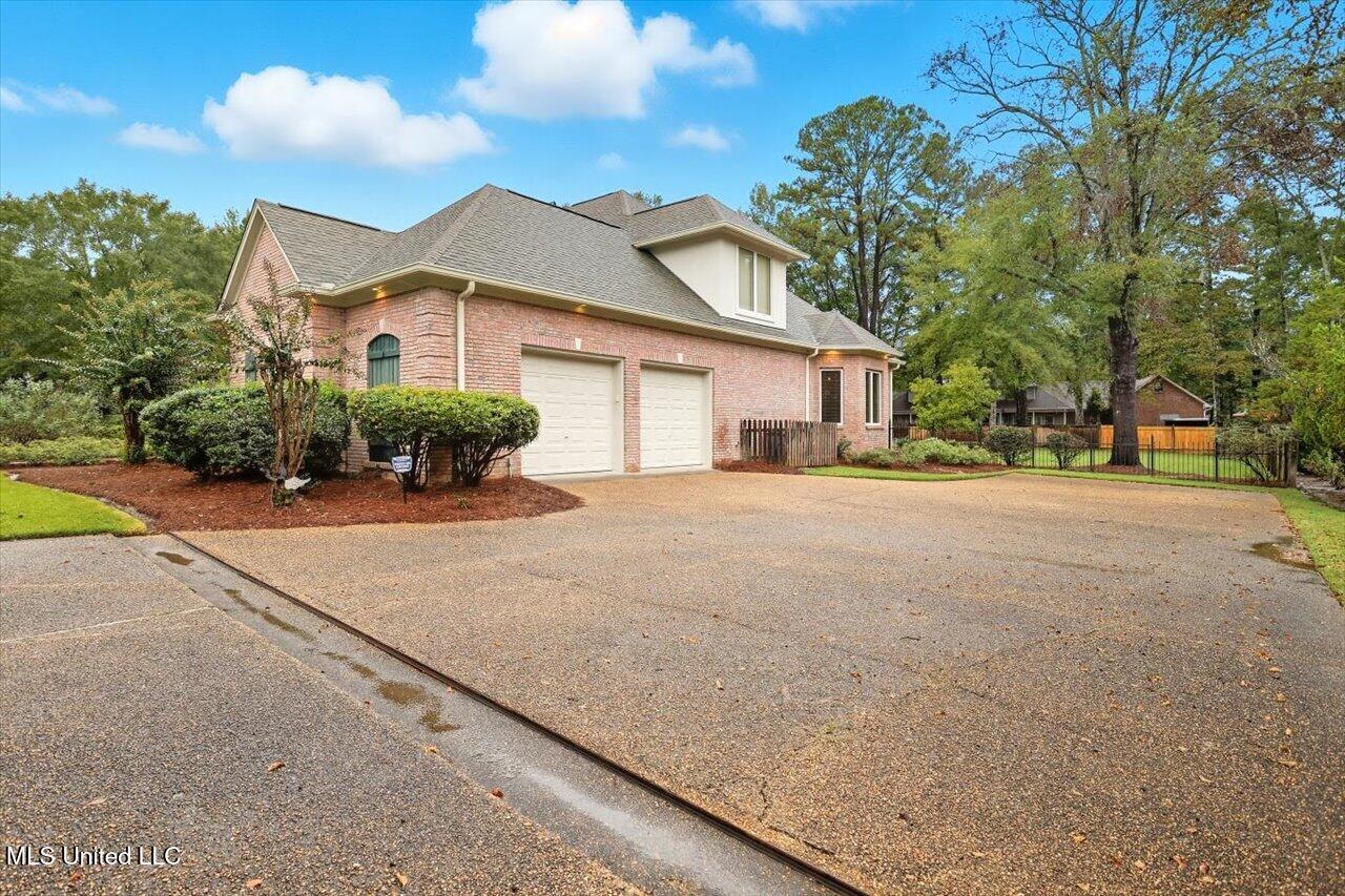 7 Lafayette Circle Clinton, MS 39056 - Photo 56 of 57 04-7 Lafayette Cir _ Home Tours MS