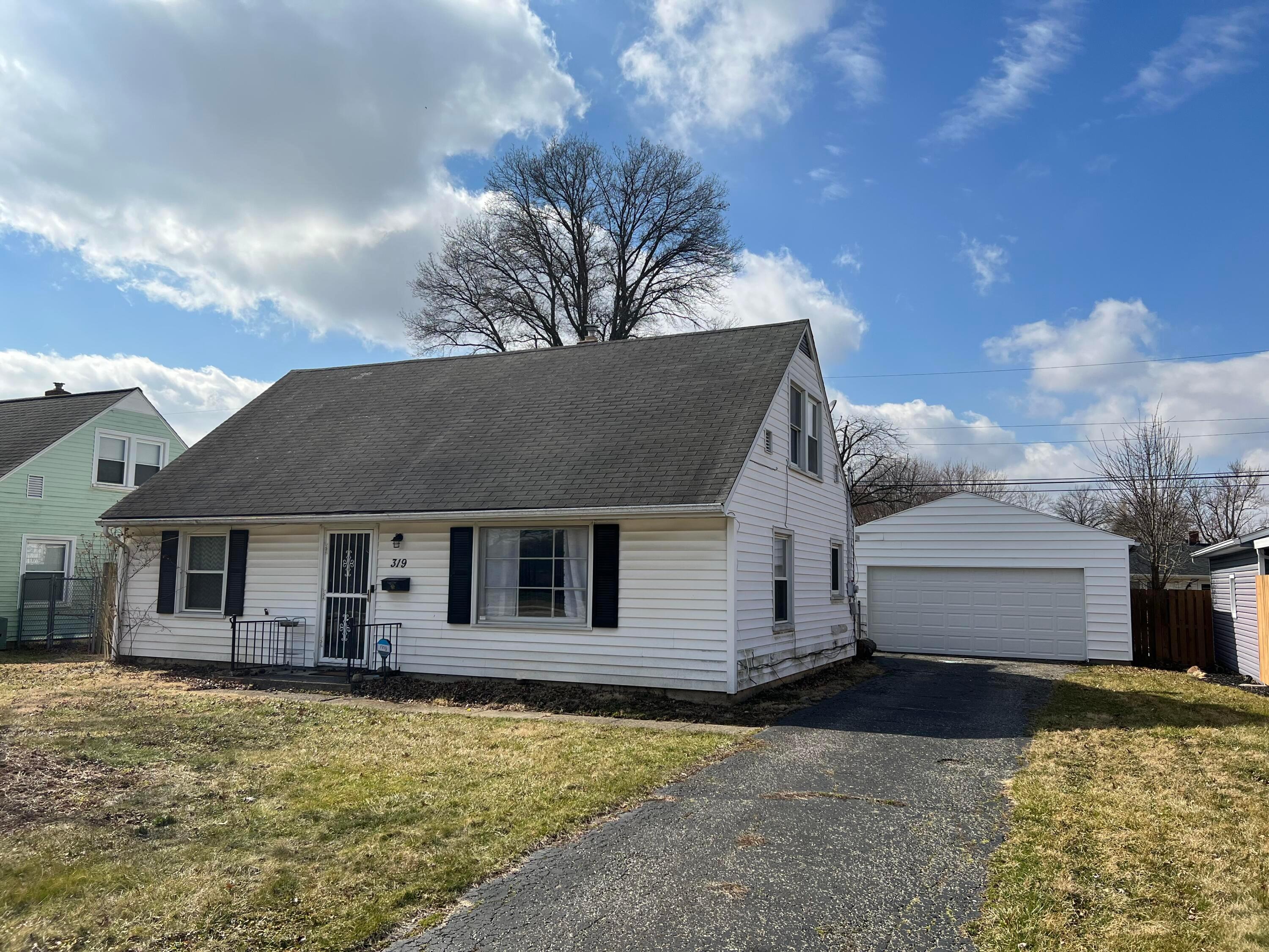 319 Topsfield Road Columbus, OH 43228 - Photo 1 of 8 IMG-2792
