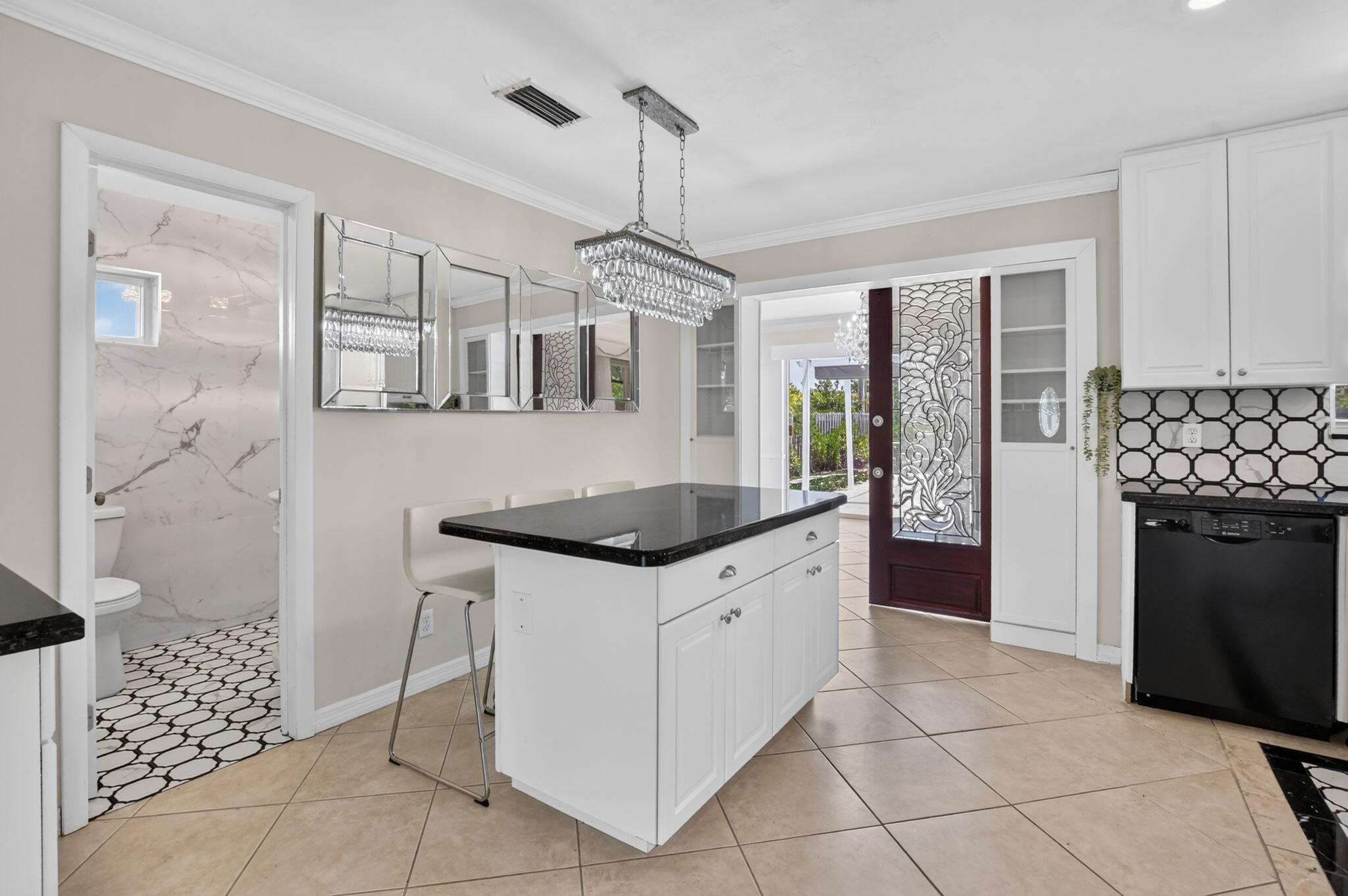 421 Southwest 2nd Street Boca Raton, FL 33432 - Photo 9 of 36 Kitchen