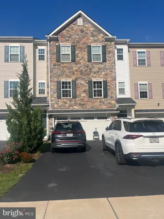 $3,400 | 141 Graystone Drive, Feasterville-Trevose, PA 19053