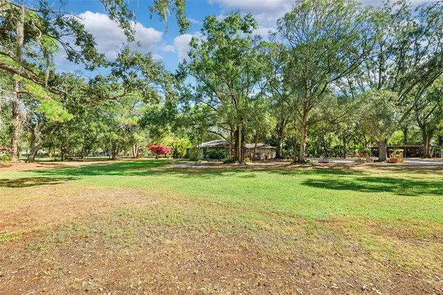 a view of a outdoor space