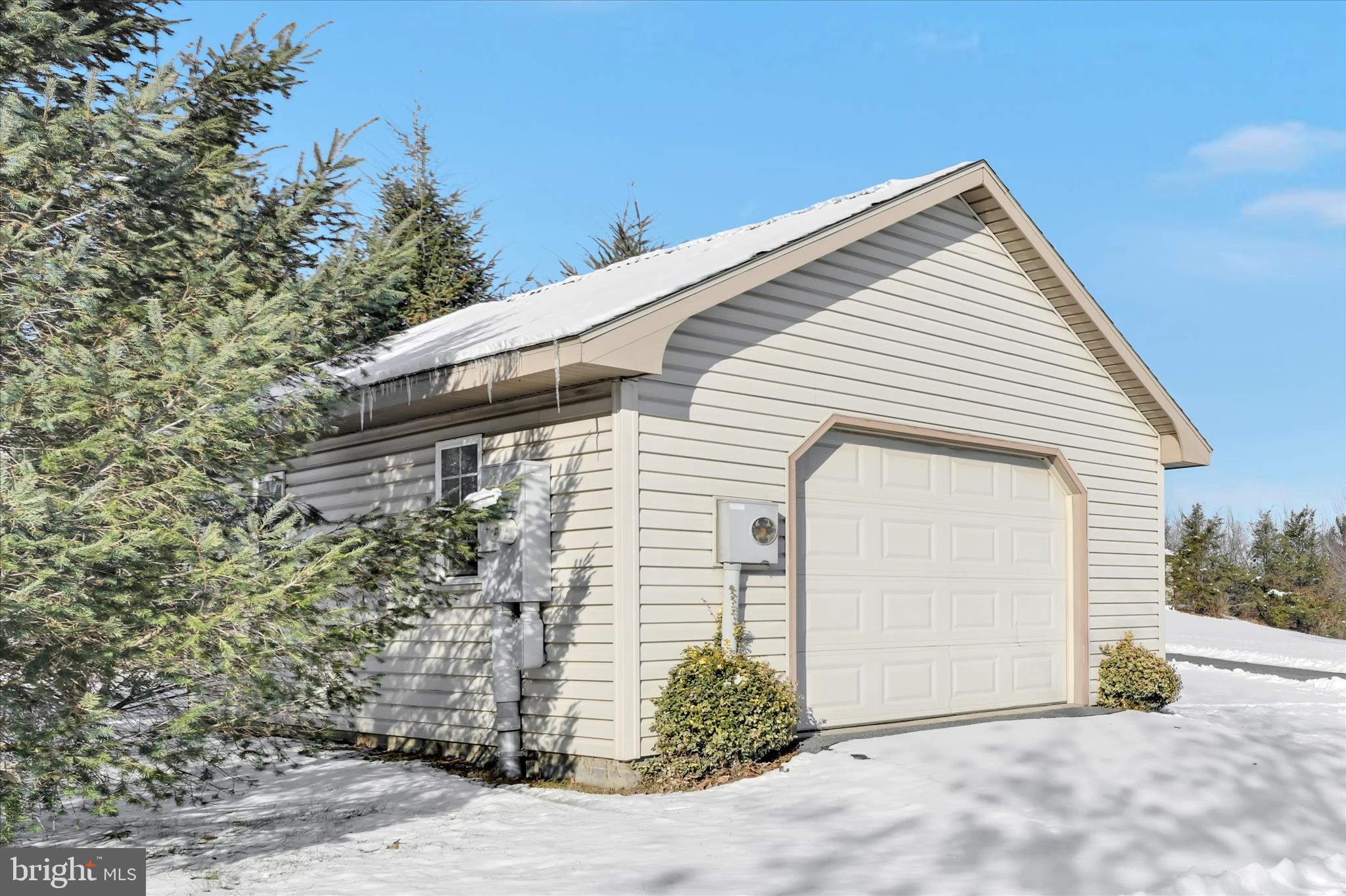 36 Host Road Womelsdorf, PA 19567 - Photo 11 of 78 a view of a house with a yard