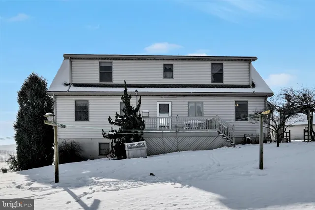 $850,000 | 36 Host Road, Womelsdorf, PA 19567