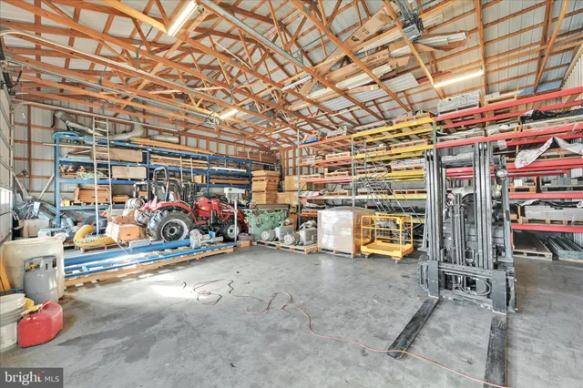 $850,000 | 36 Host Road, Womelsdorf, PA 19567