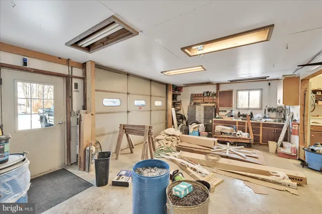 $850,000 | 36 Host Road, Womelsdorf, PA 19567